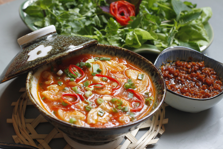 Tóp mỡ sốt cà chua - Rau sống
