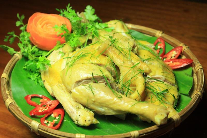 Gà hấp 1/2 hoặc nguyên con