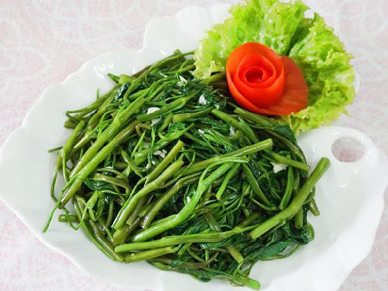 Rau muống xào/luộc