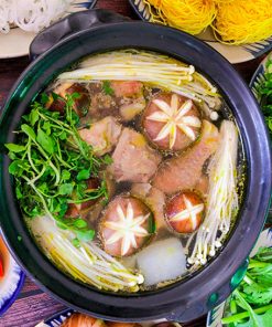 Lẩu gà hương nấm
