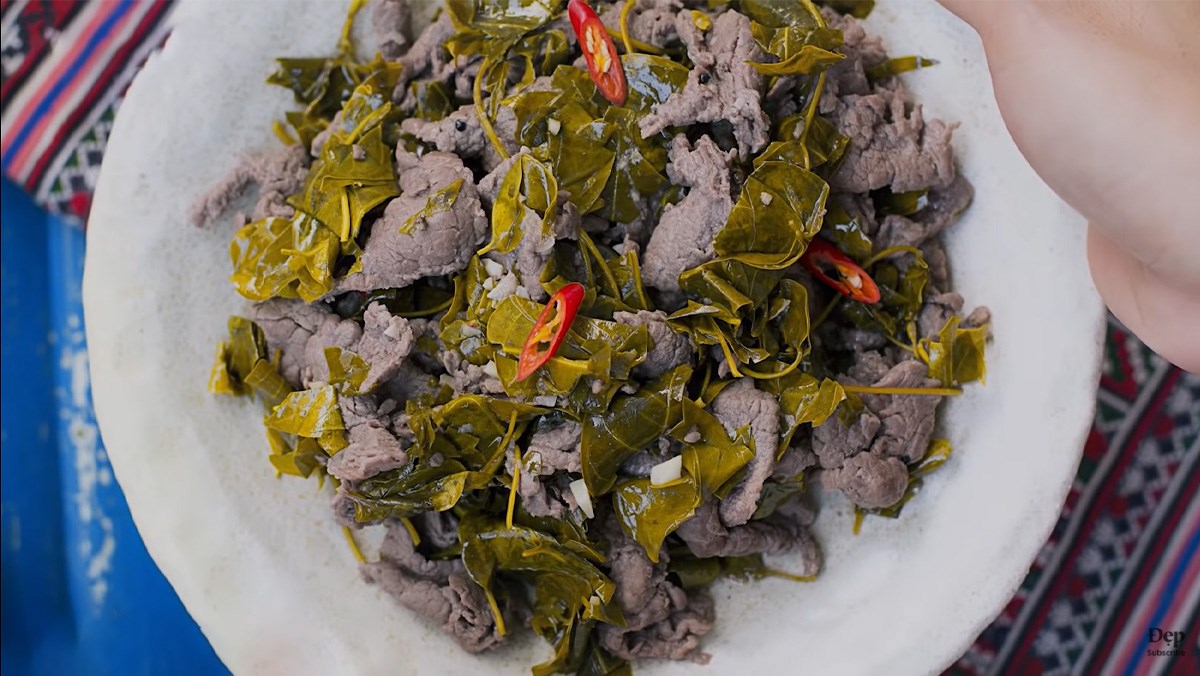 Nghé xào lá nồm