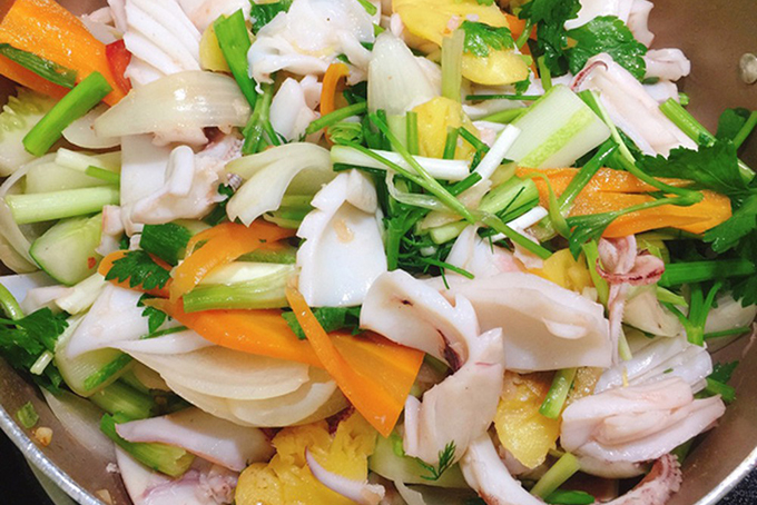 Mực xào thập cẩm